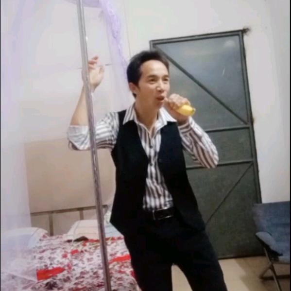 冷漠少年