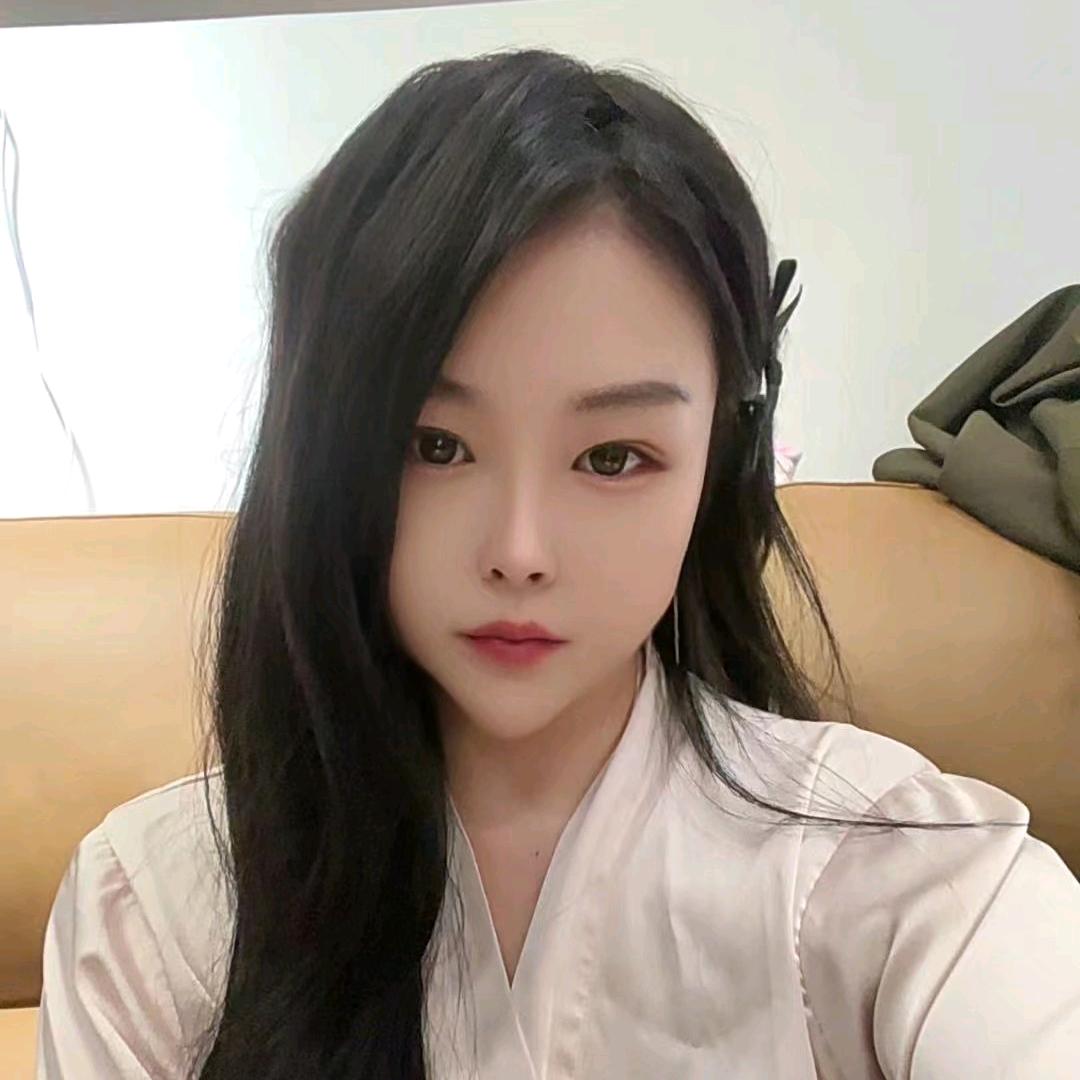 努力的霞霞
