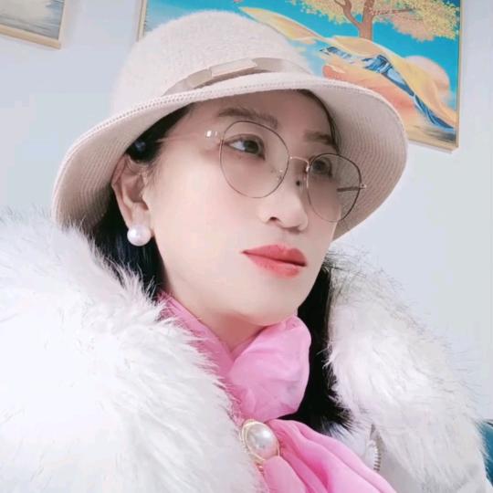 菊姐时尚女装