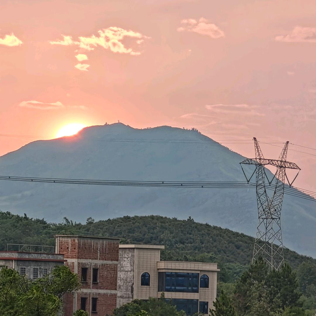 夕舍山
