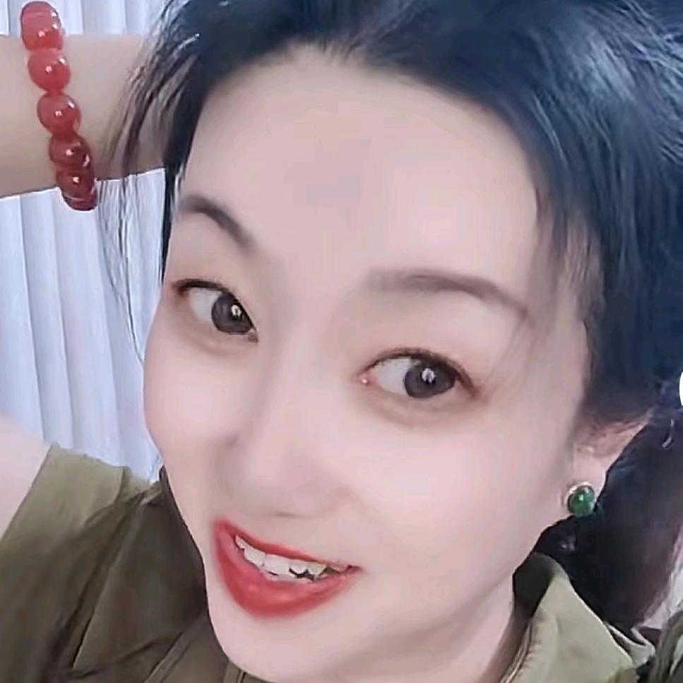 💋兰儿（每晚20.30直播）