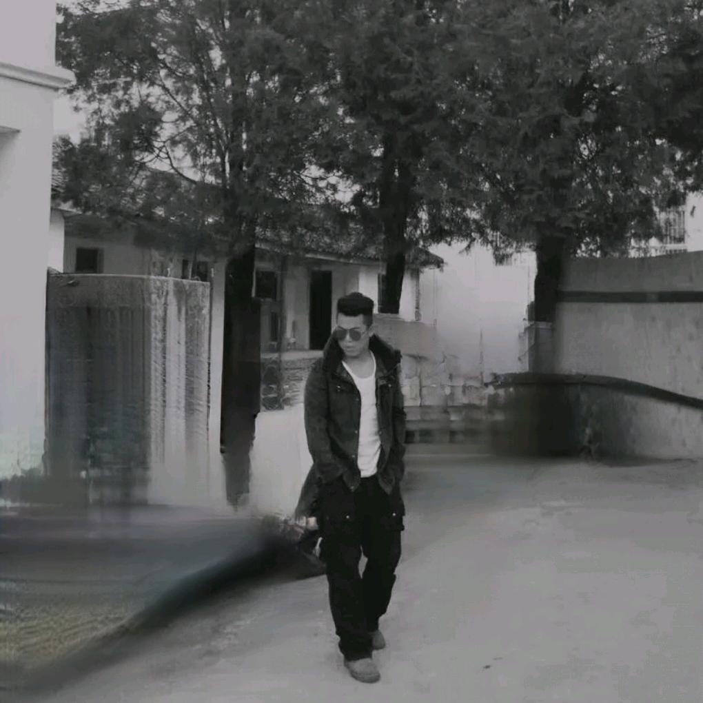 「尼爾」