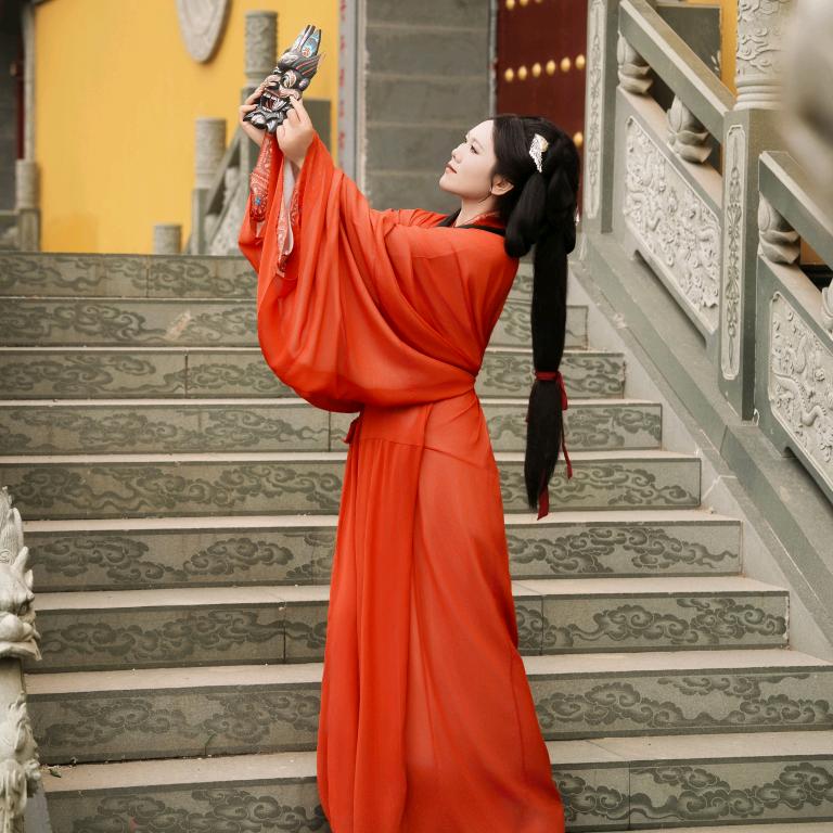 素颜美容美发（东北女发型师）