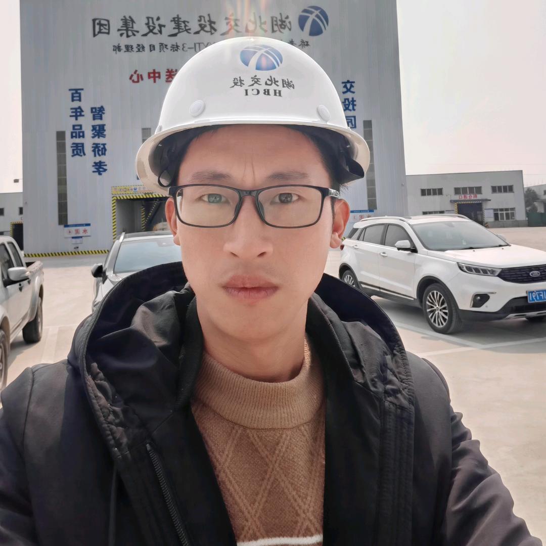 辉哥在工地