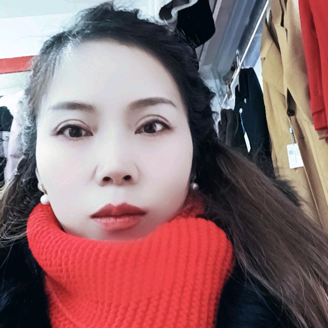 惠品衣折严萍