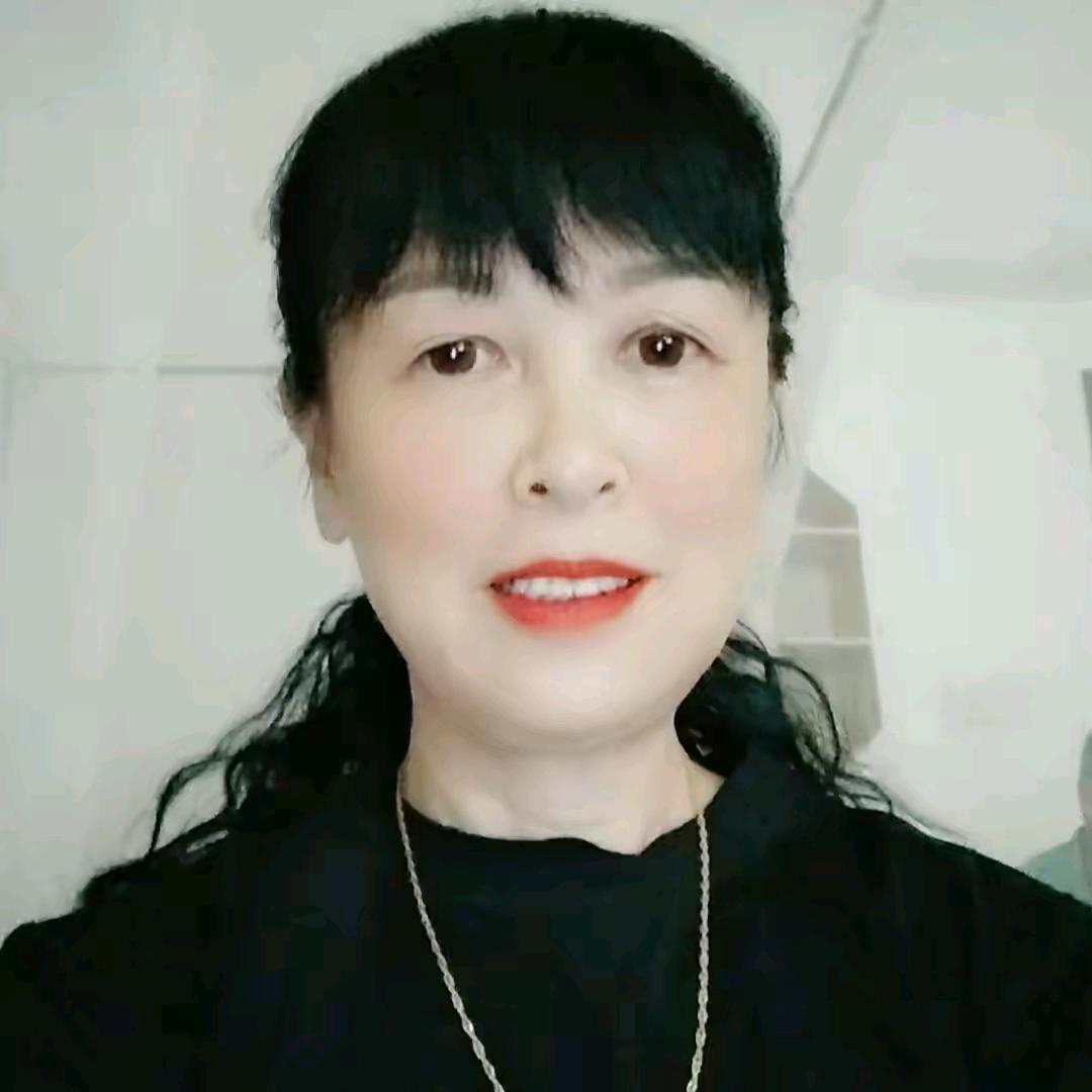 陈英
