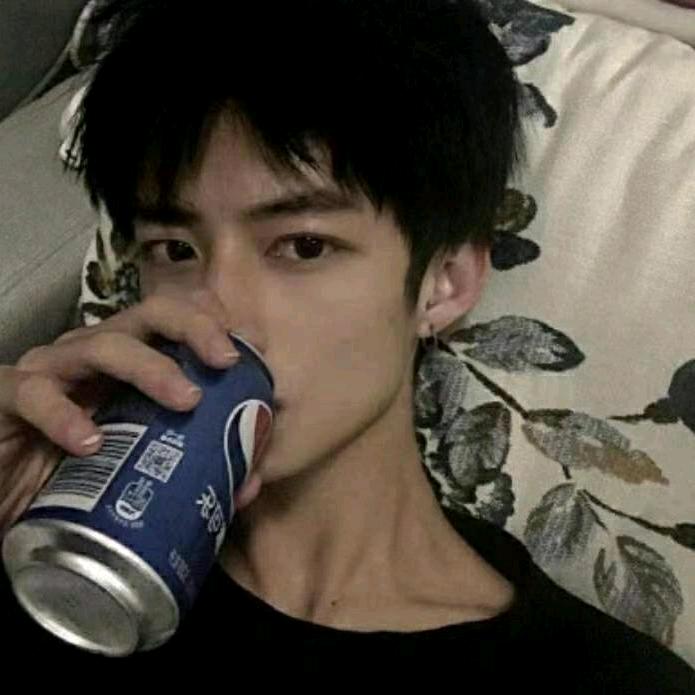 事到如今我先睡了