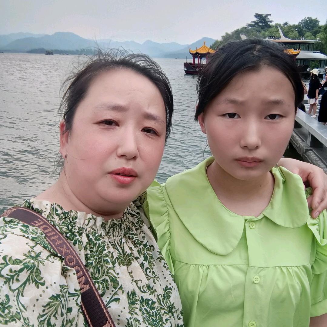 一支梅🌸🌸🌸