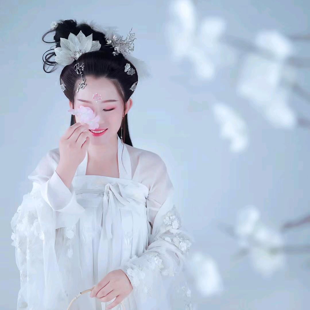 青儿🌸