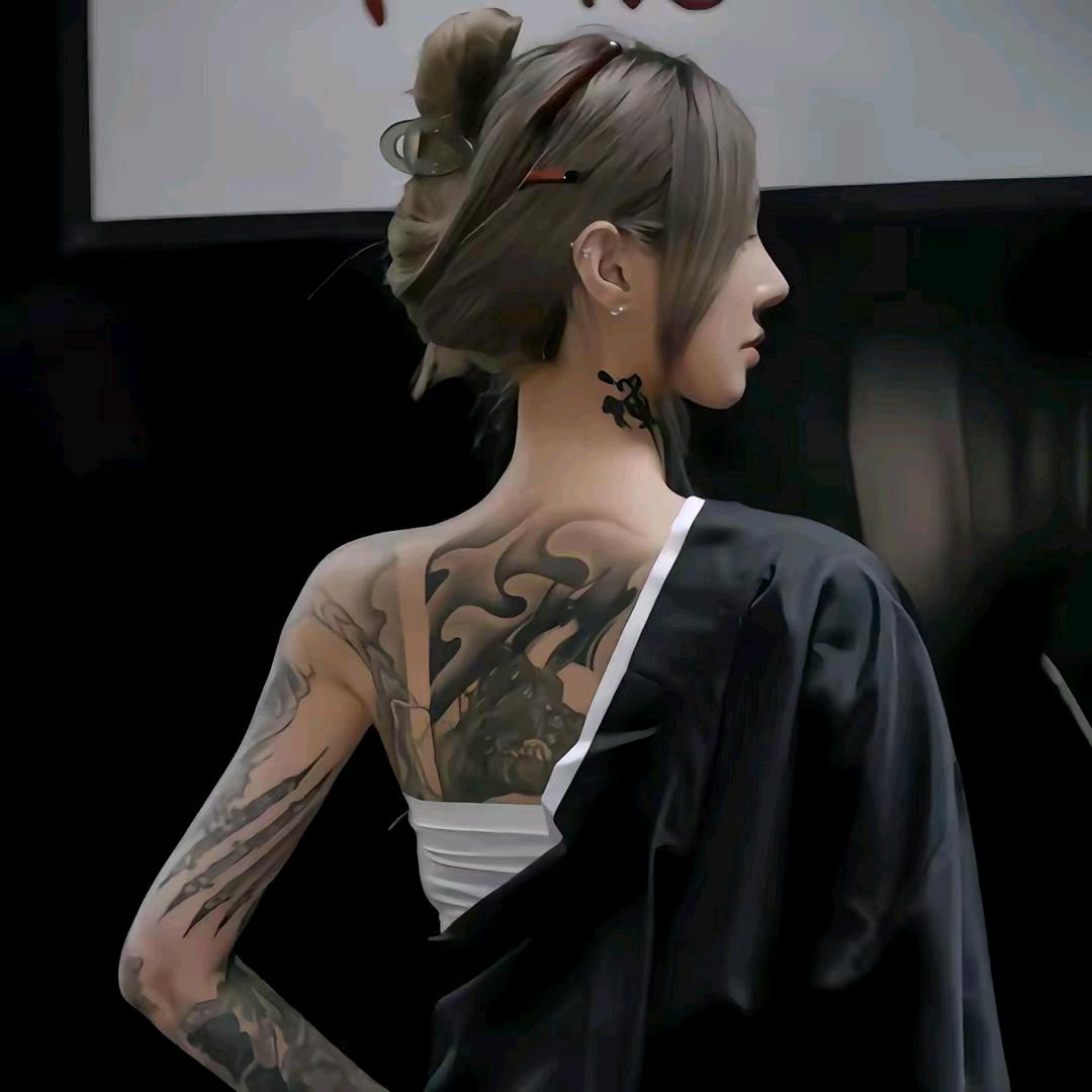 杨添傲