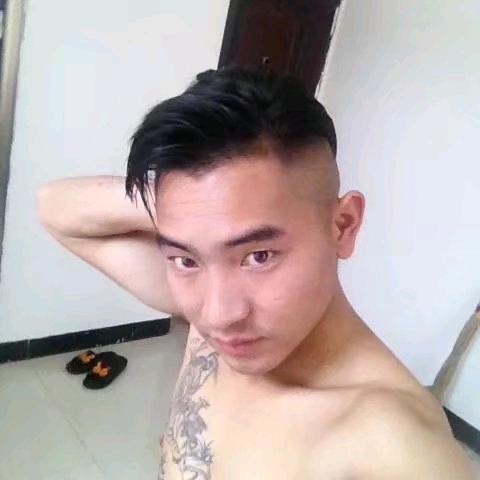 龙家三少😈