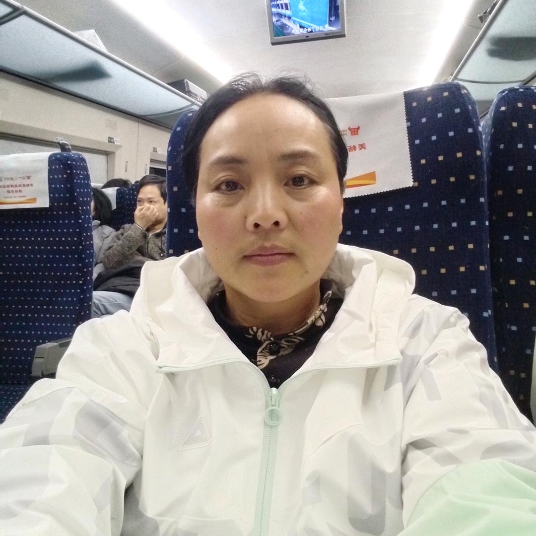 龚