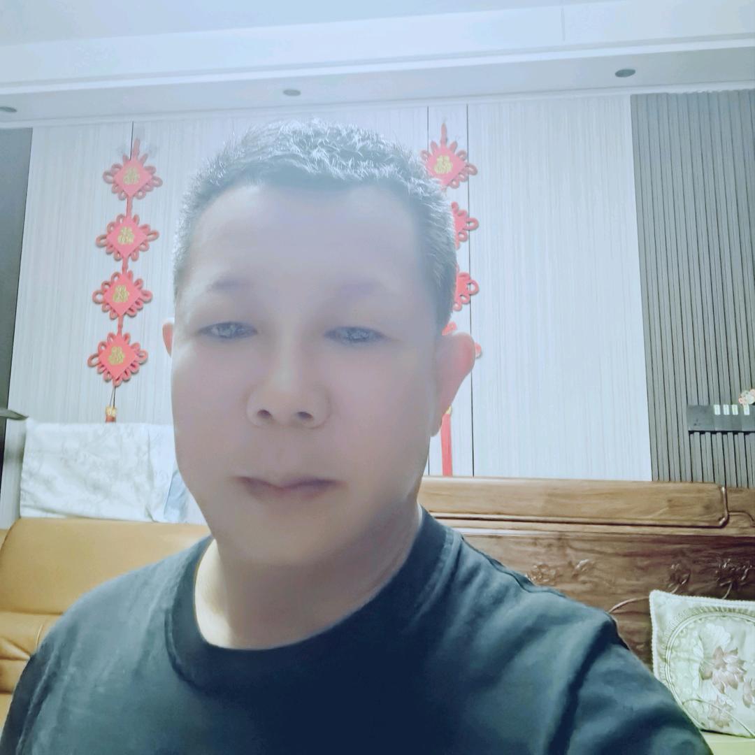 黄    宏  Huang Hong