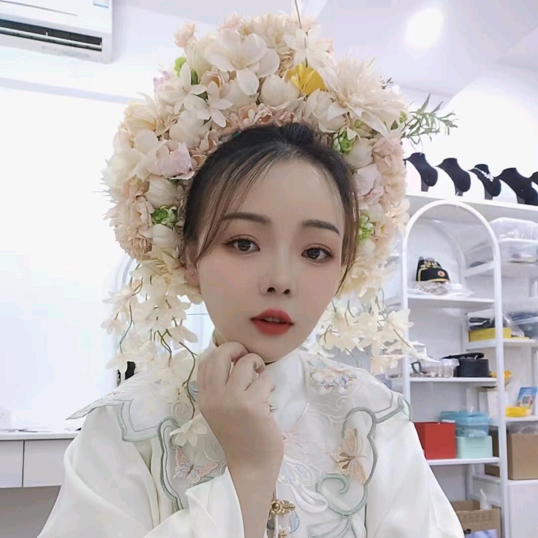 ᥫ᭡奶猫小财迷