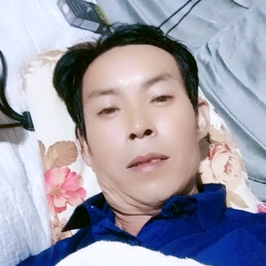 爱情痛苦。