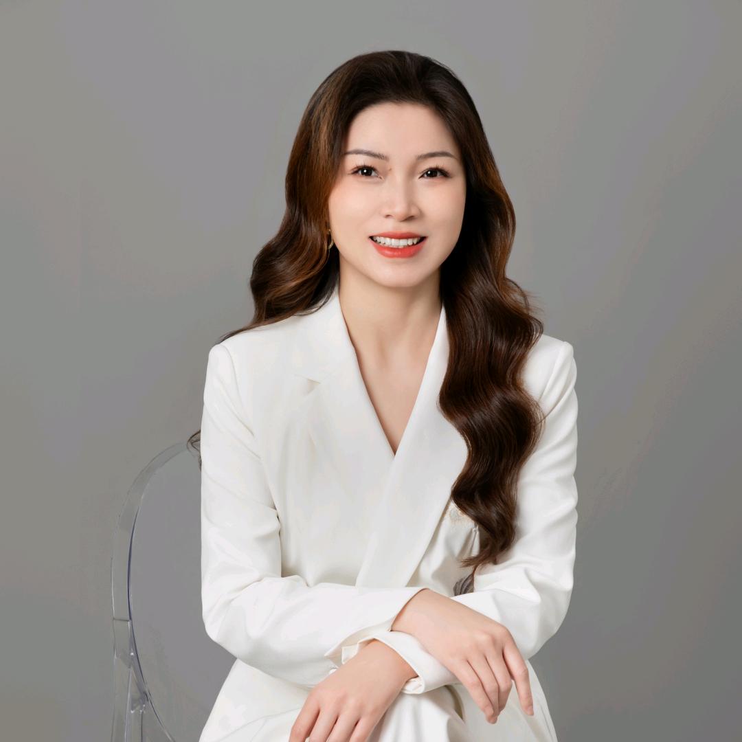 武汉豪宅严莉（招人）