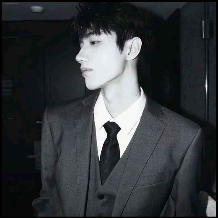 两口一瓶半先生