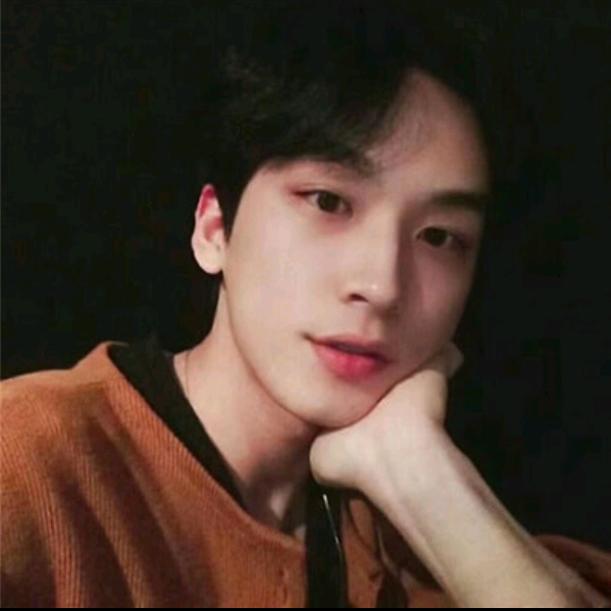 强者互持！弱者互撕