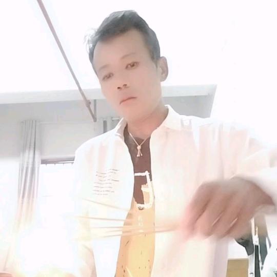 မောင်မောင်