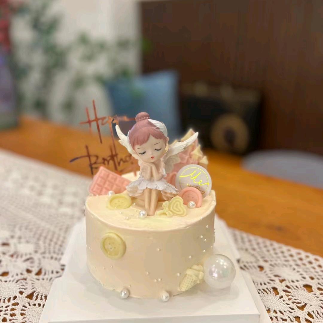 萱萱小可爱(￣o￣) . z Z