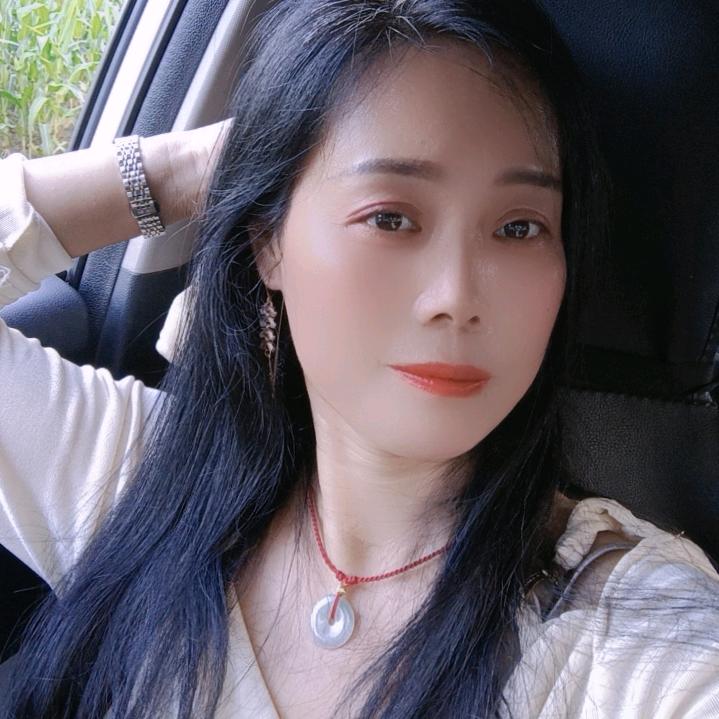 外墙漆女汉子~何姐