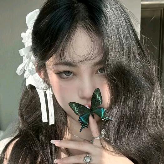 一只化妆师呀！（招学员）