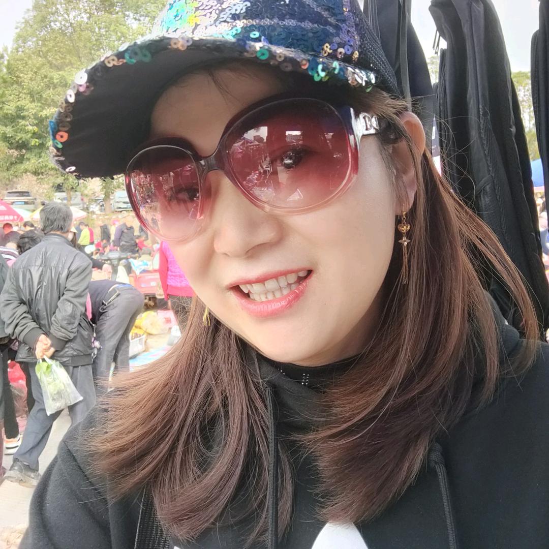 德春米业笑容灿烂