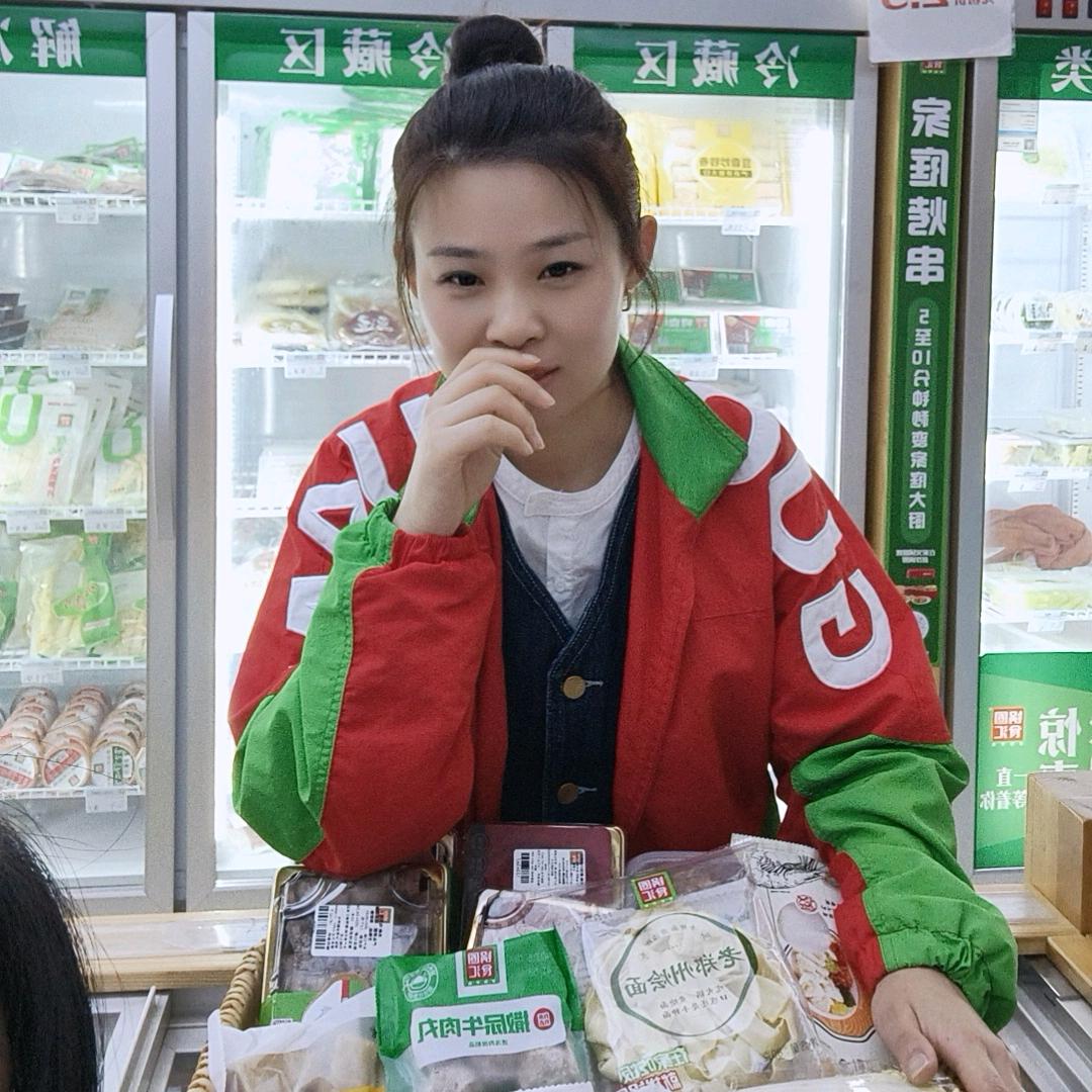 长虹路锅圈店小朱