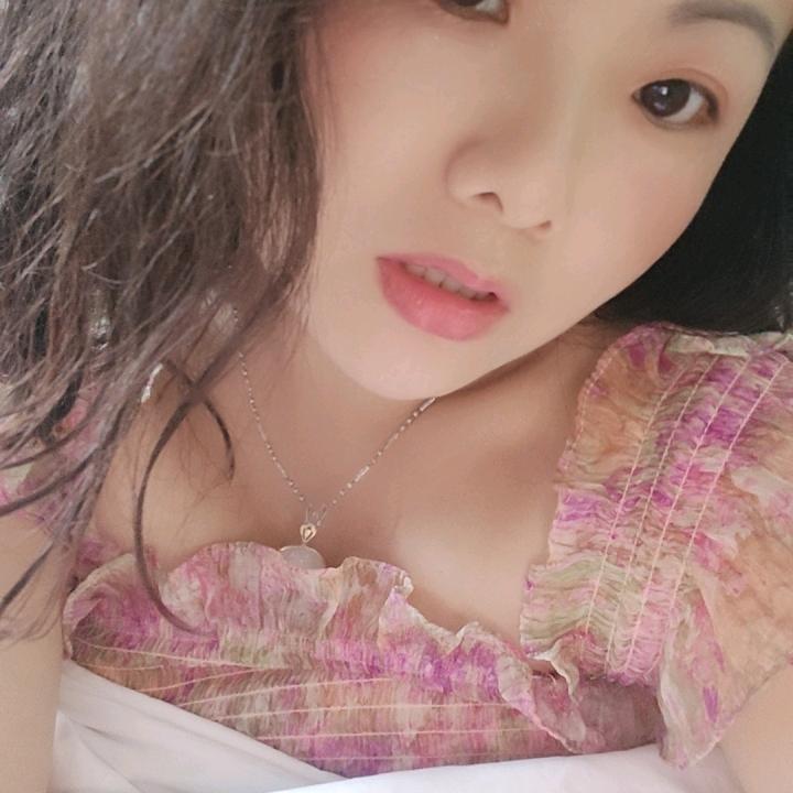 蓝色