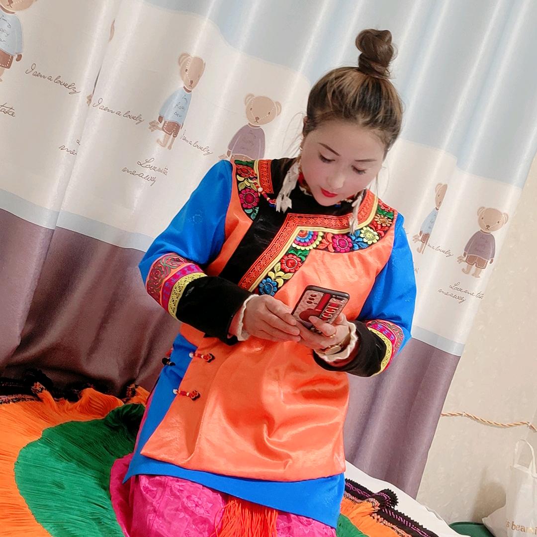 幸福的👯微笑👬