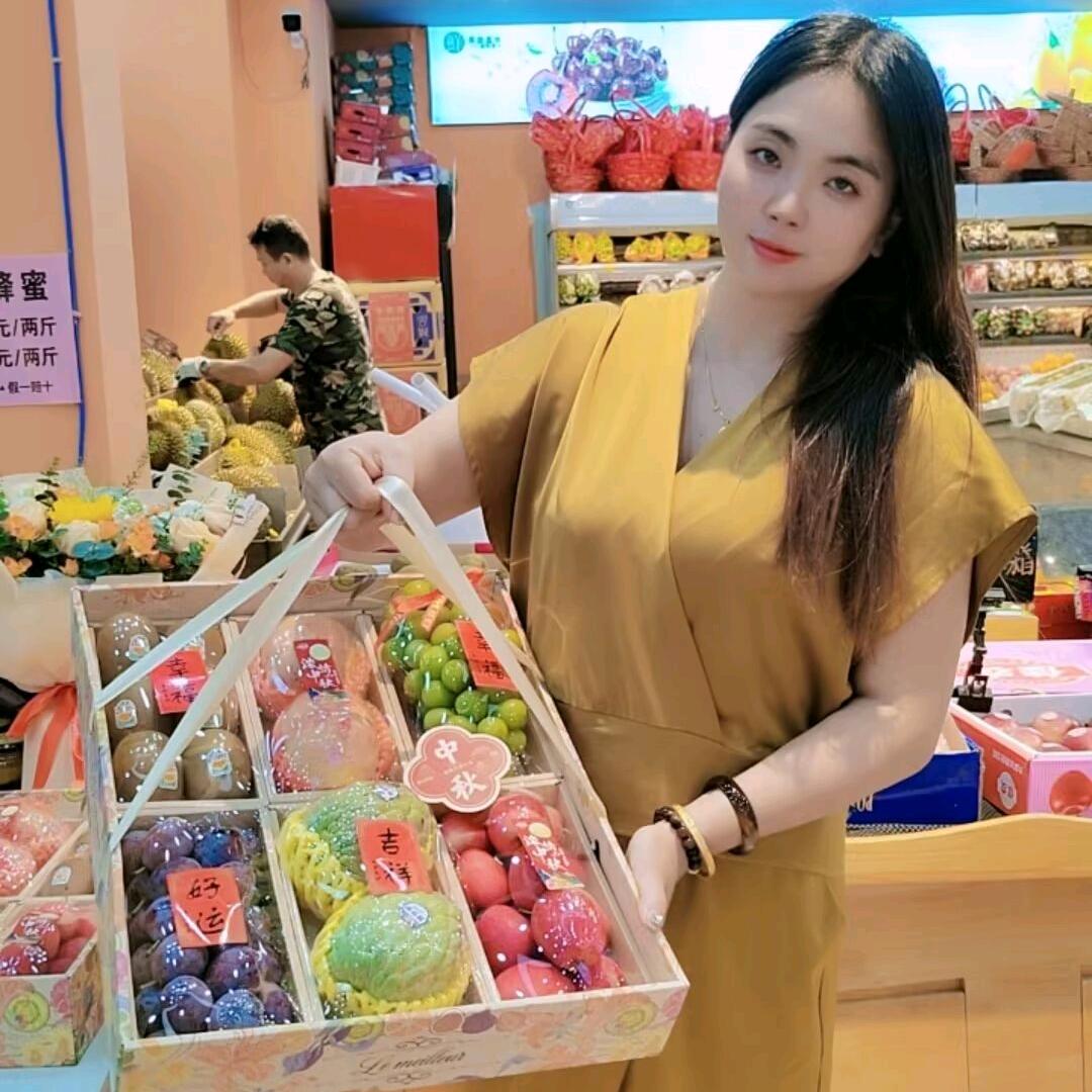 汇之园老板娘（小艳）