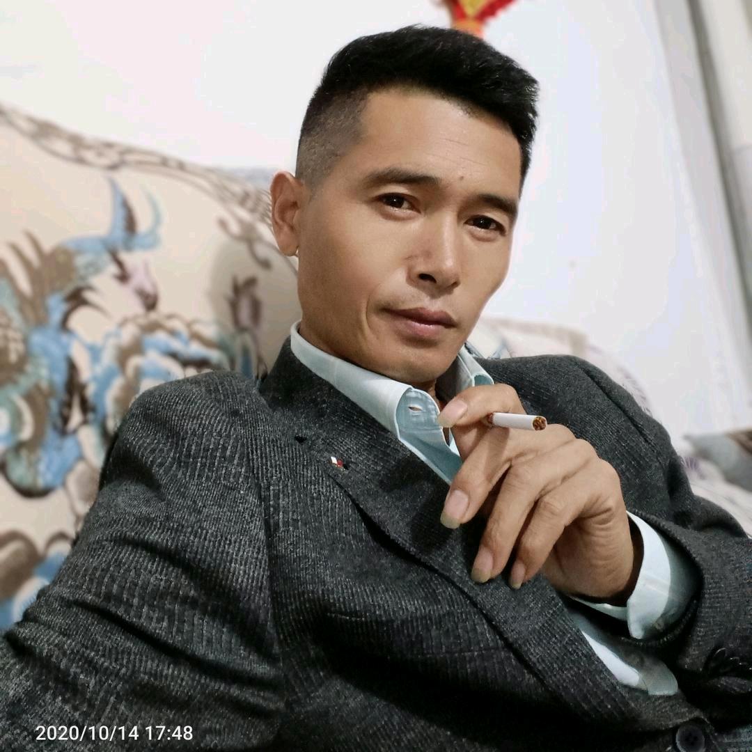 冯伟