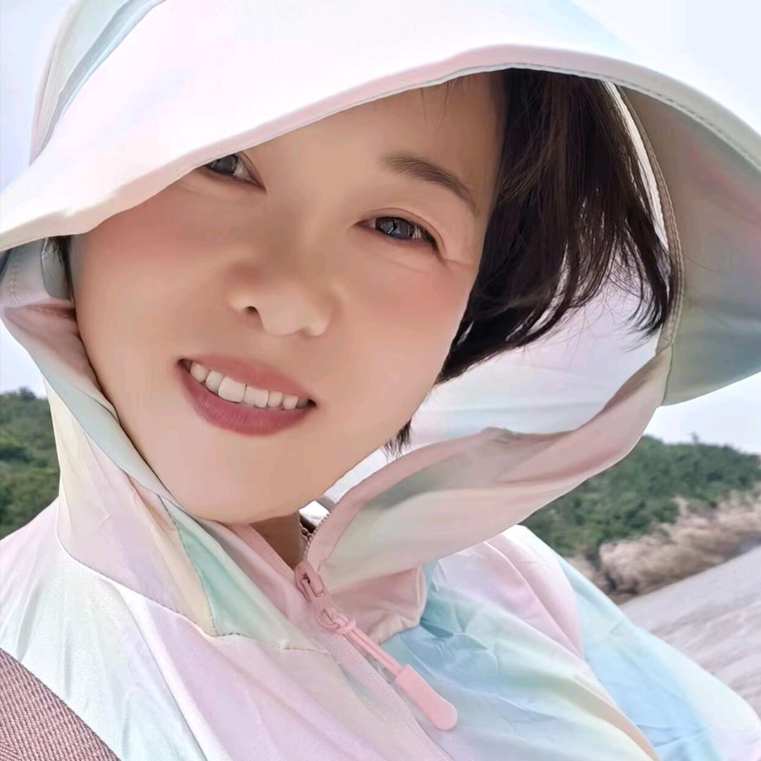 @花😄姐