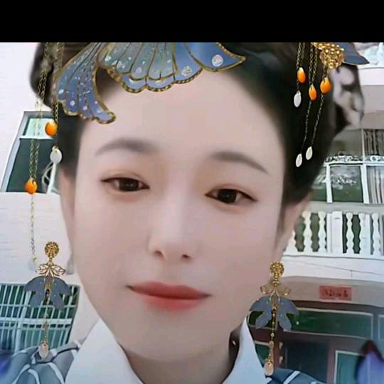低调的丽姐