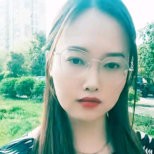 爱笑的少妇从此锁心