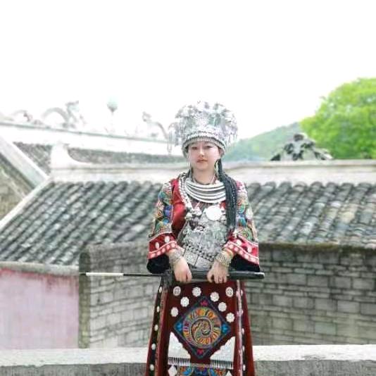 开心姐姐，姓常