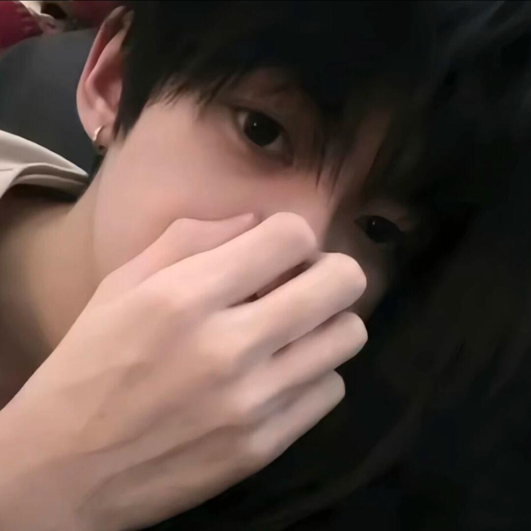 心事藏在雨中