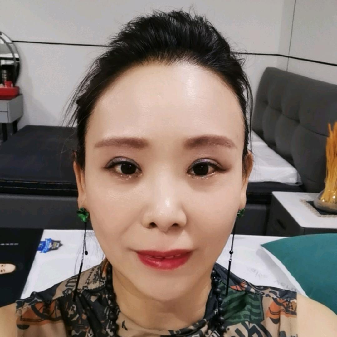 卖家具姐姐