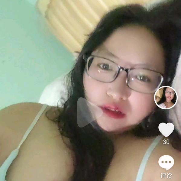 大嘴李莉，仨个孩子的妈妈，曲靖罗平彝族喜