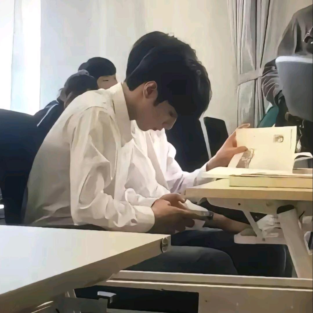 兮兮
