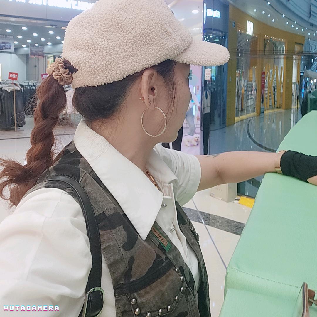 珍妮，我是个热心的人