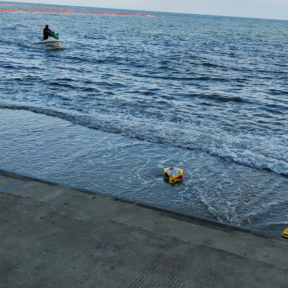 【抬头，阳光依旧温暖。】