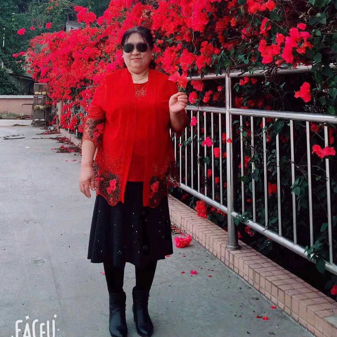 幸福，开心快乐每一天！秀秀
