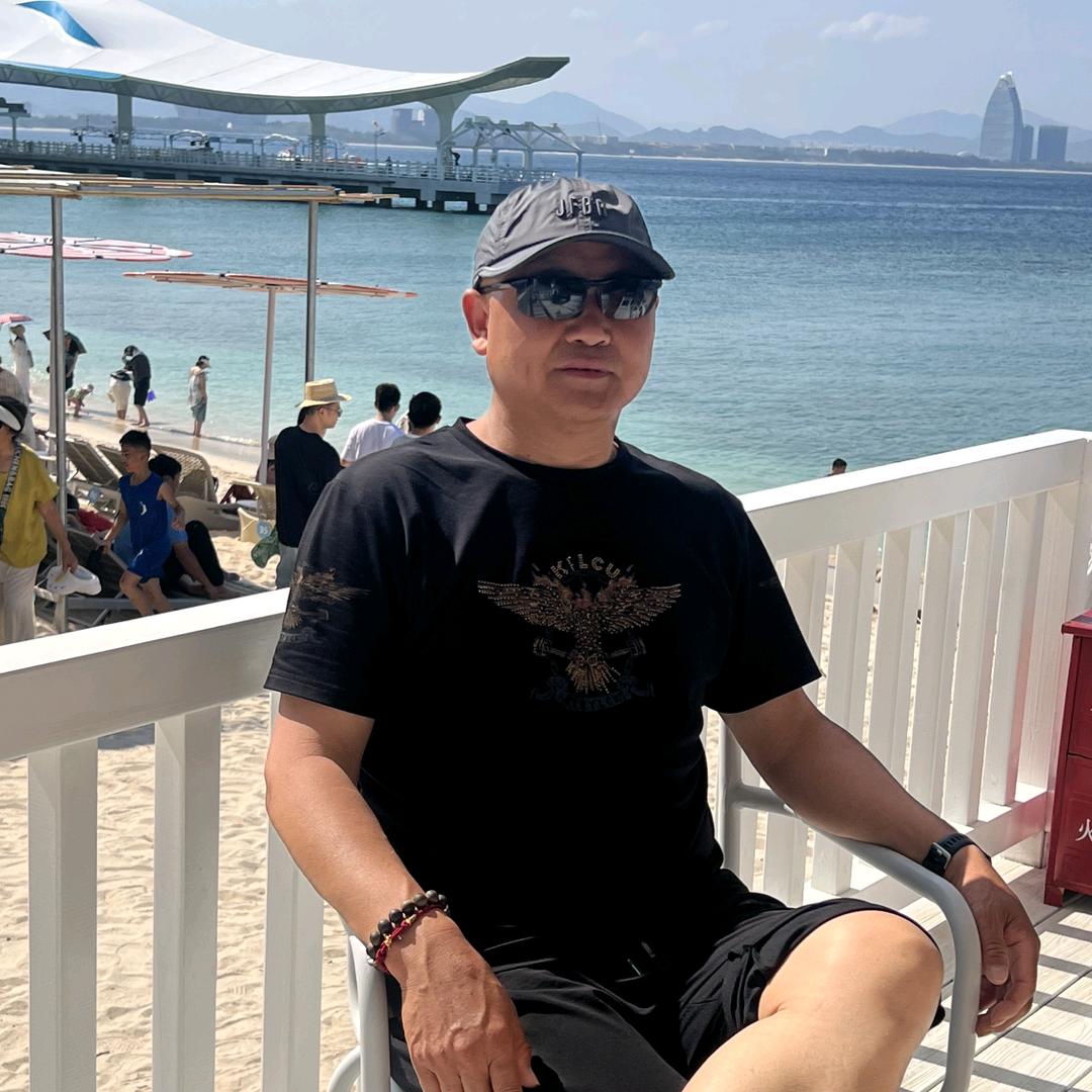 卖米老张爱唱歌🎤