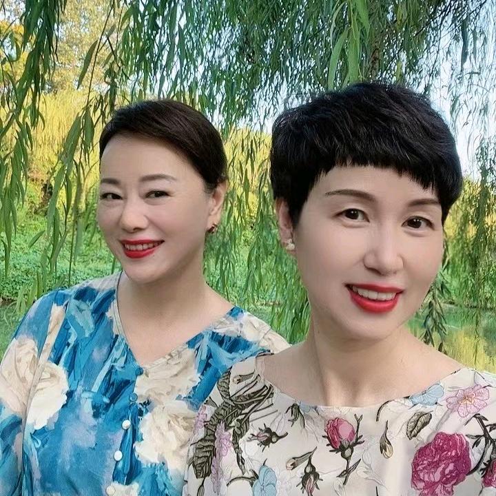 靓靓闺蜜