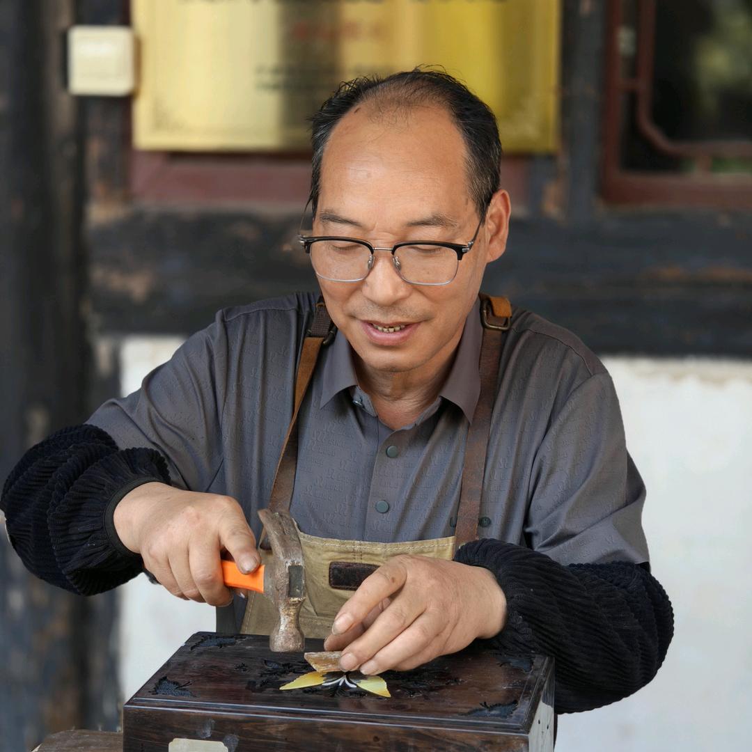 邵氏螺钿镶嵌创始人（邵益达）