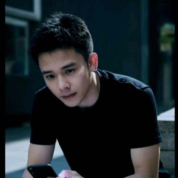 ★小伟哥か*^O^*