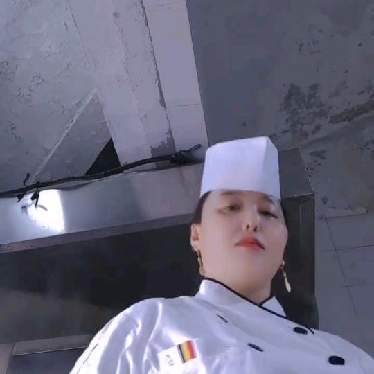 我是肥姨。