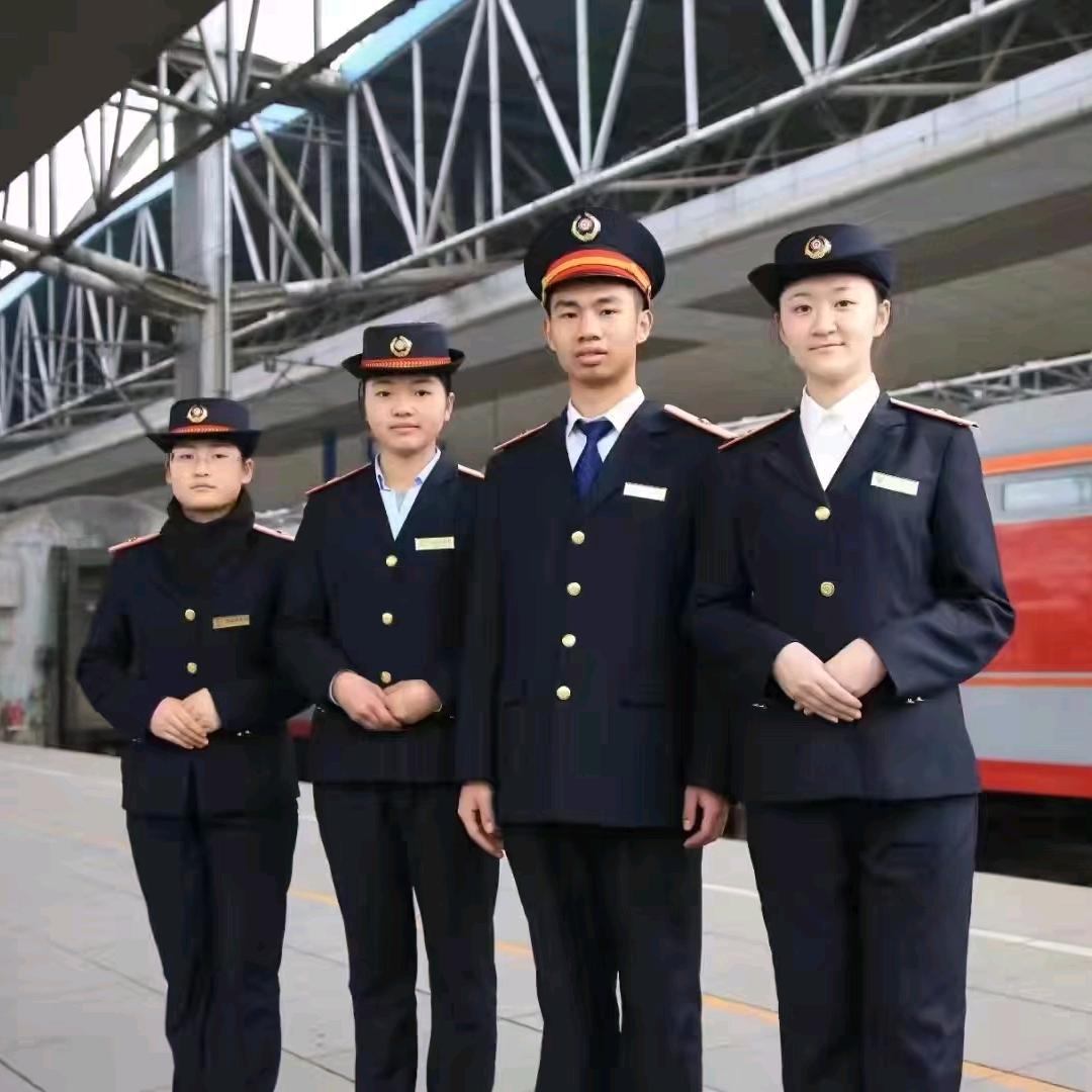 国家重点轨道交通学校～高主任