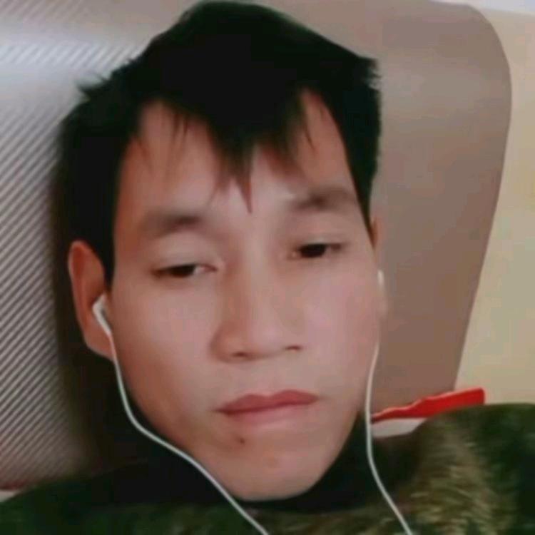 蒙哥广西钟山县区钟山镇富民村下石乌